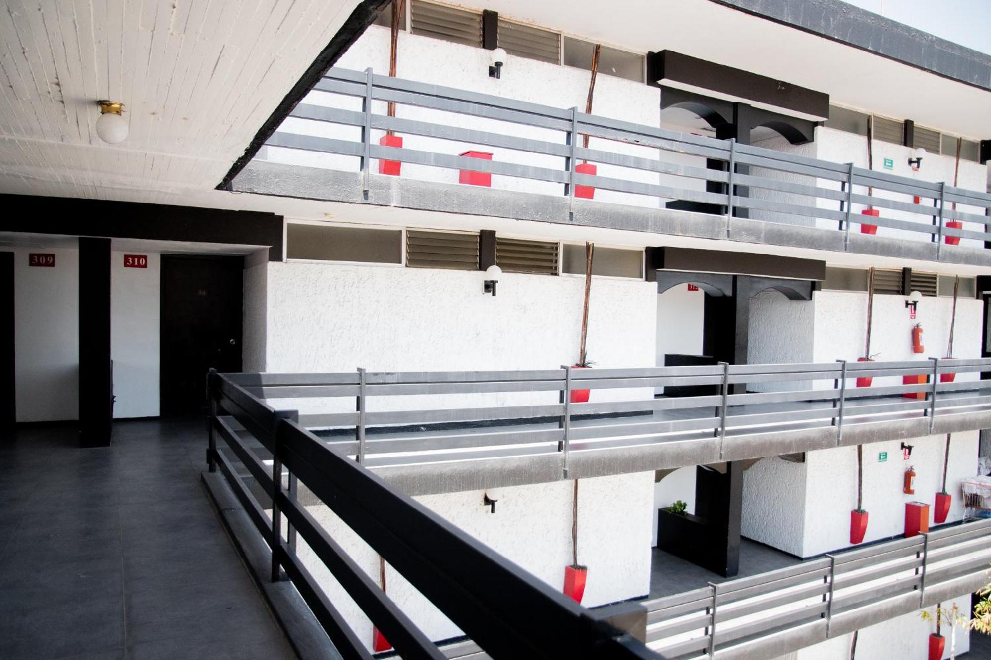 Hotel Expo Plaza Business And Family Guadalajara سابوبان المظهر الخارجي الصورة