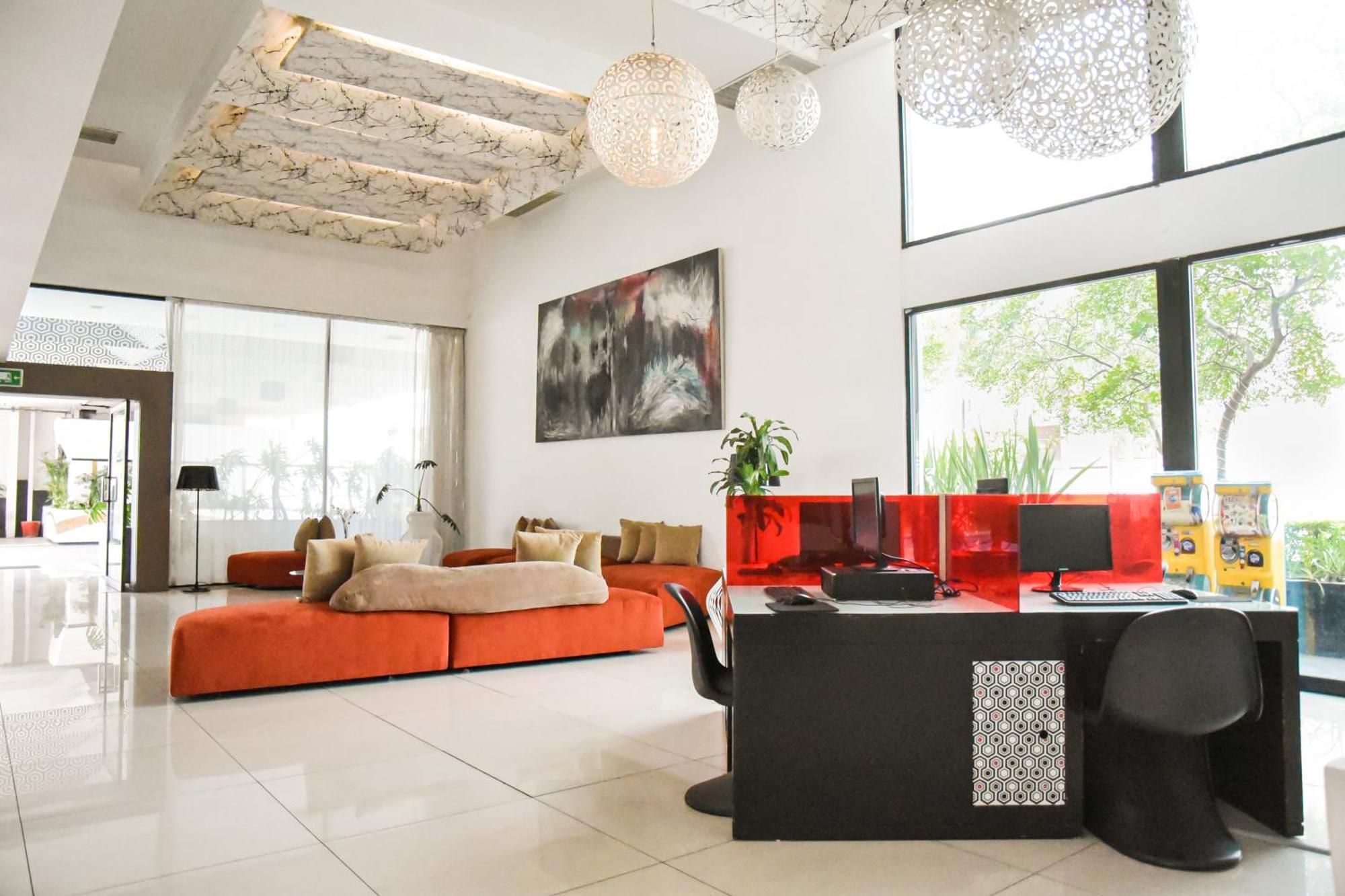 Hotel Expo Plaza Business And Family Guadalajara سابوبان المظهر الخارجي الصورة