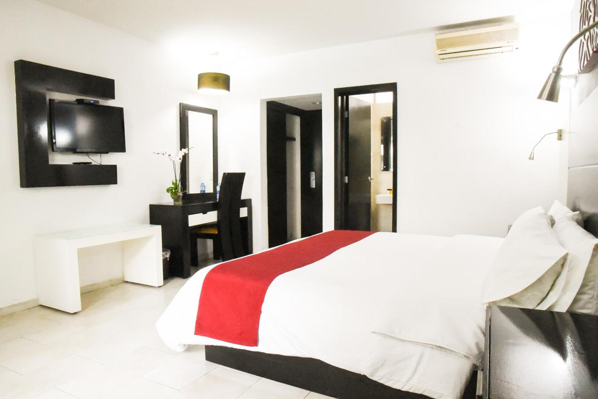 Hotel Expo Plaza Business And Family Guadalajara سابوبان المظهر الخارجي الصورة