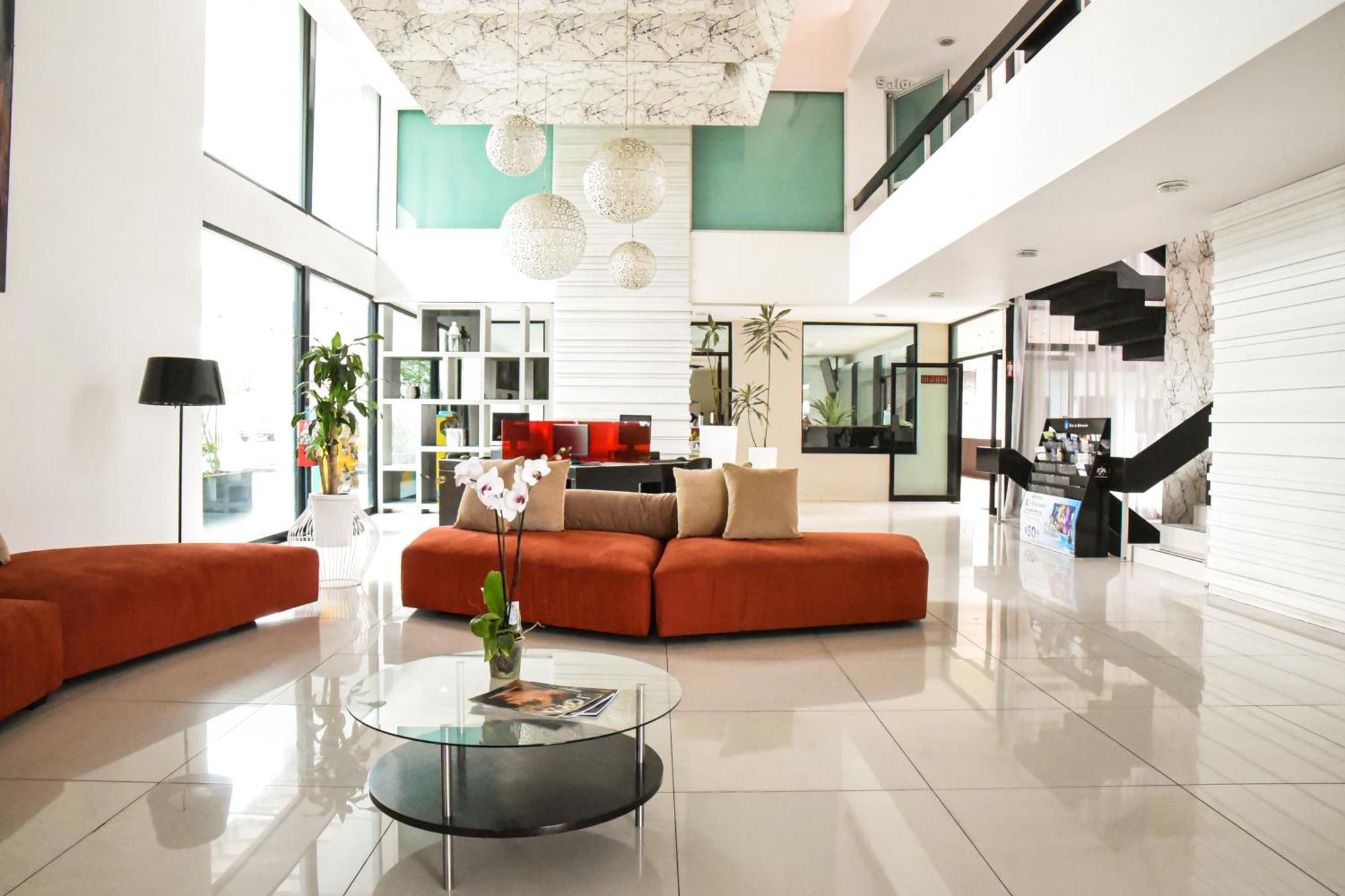 Hotel Expo Plaza Business And Family Guadalajara سابوبان المظهر الخارجي الصورة